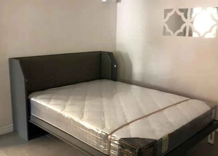 Silver Room Guest House Very Close Bangkok Hospital